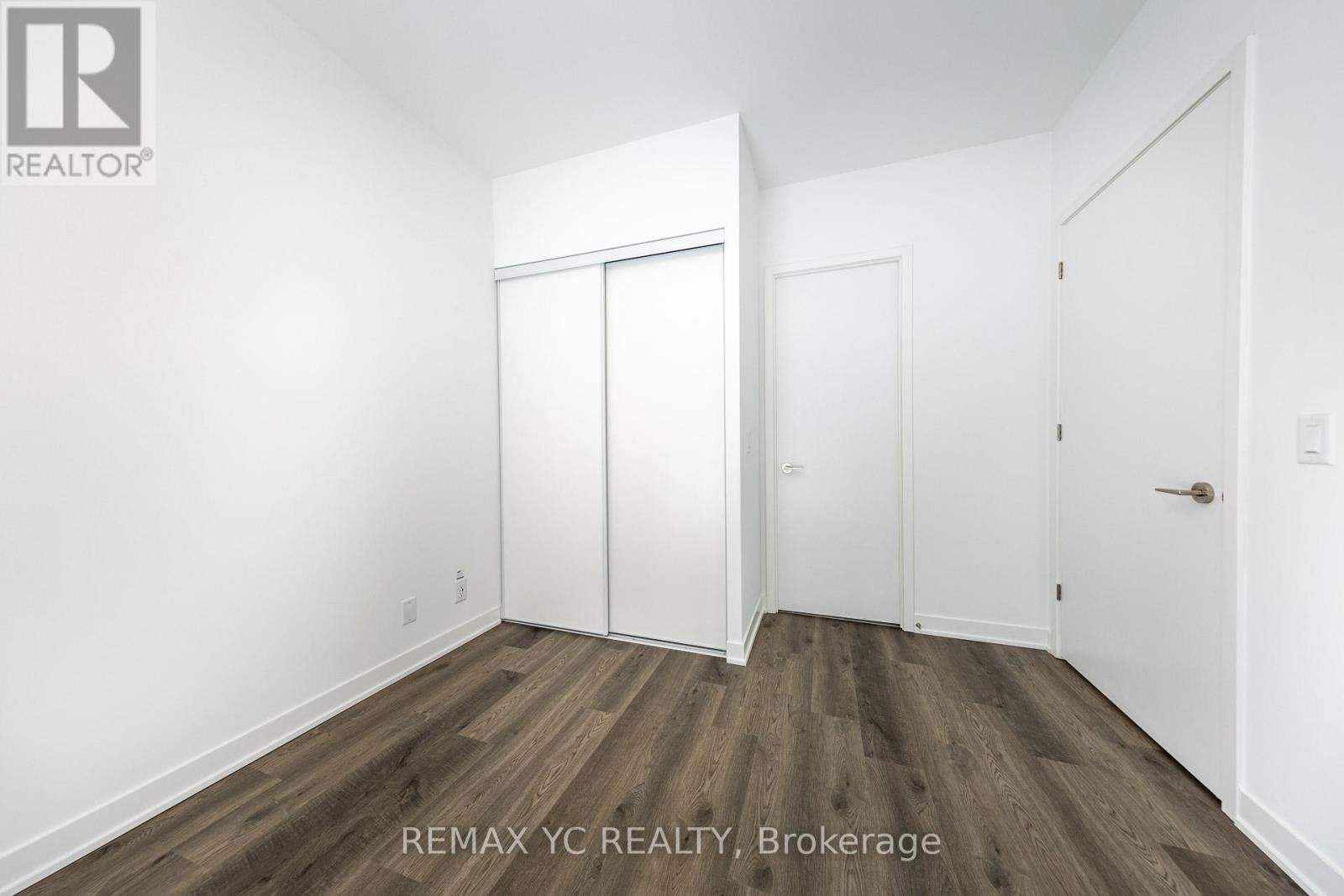 1007 - 180 Front Street E, Toronto, Ontario  M5A 0K9 - Photo 13 - C12835008