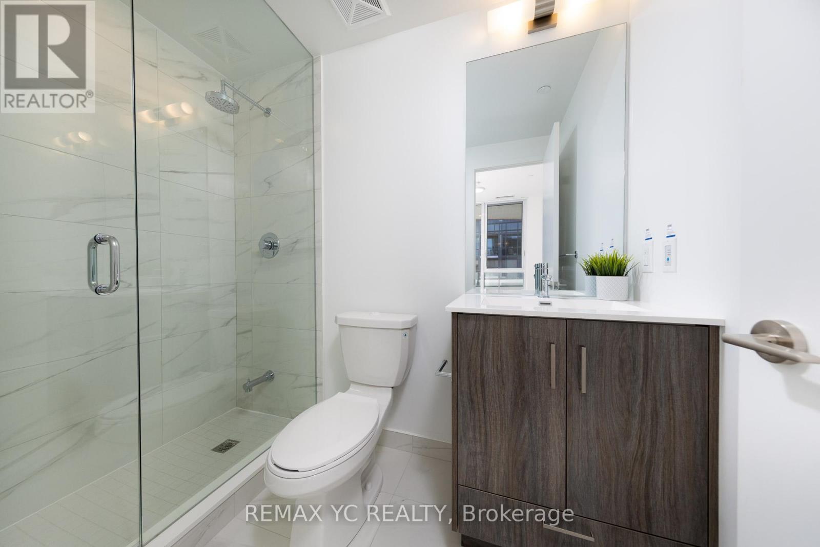 1007 - 180 Front Street E, Toronto, Ontario  M5A 0K9 - Photo 15 - C12835008