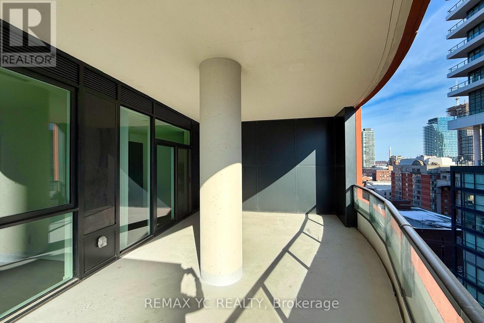 1007 - 180 Front Street E, Toronto, Ontario  M5A 0K9 - Photo 18 - C12835008