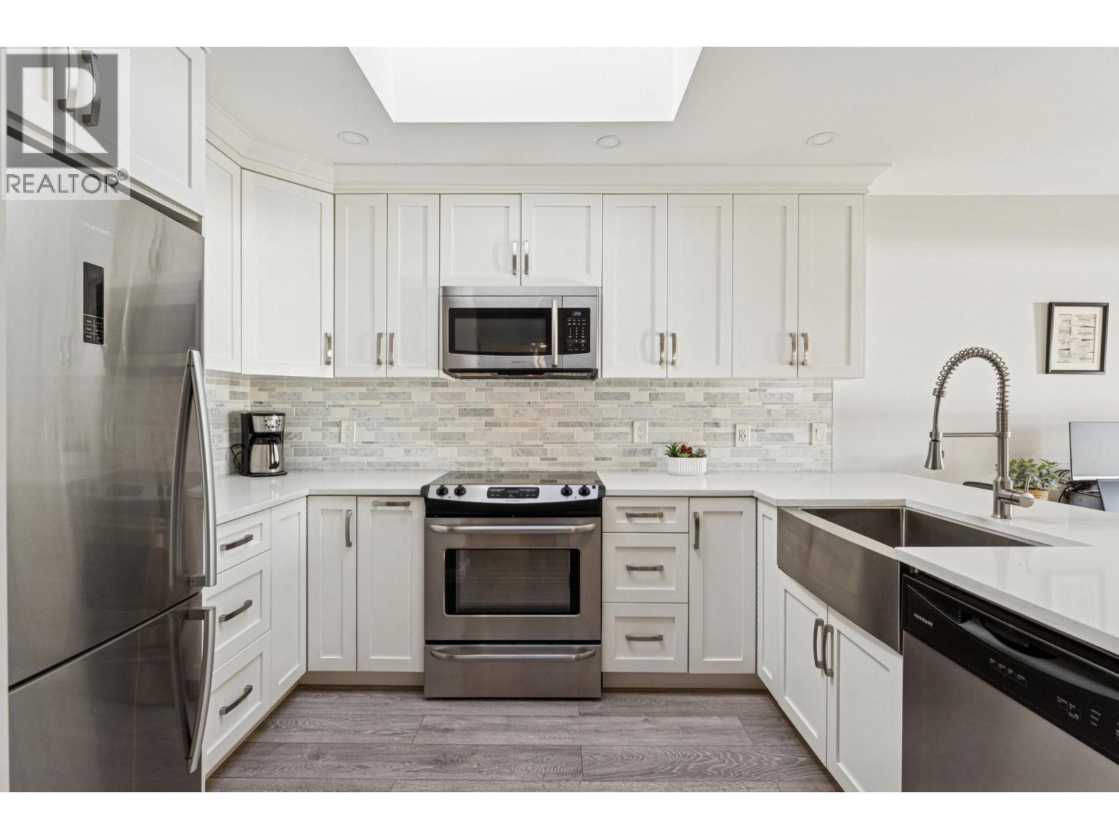 305 175 W 4th Street, North Vancouver, British Columbia  V7M 1H6 - Photo 11 - R3093853