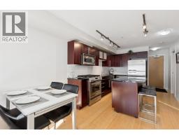 311 122 E 3RD STREET, North Vancouver, British Columbia