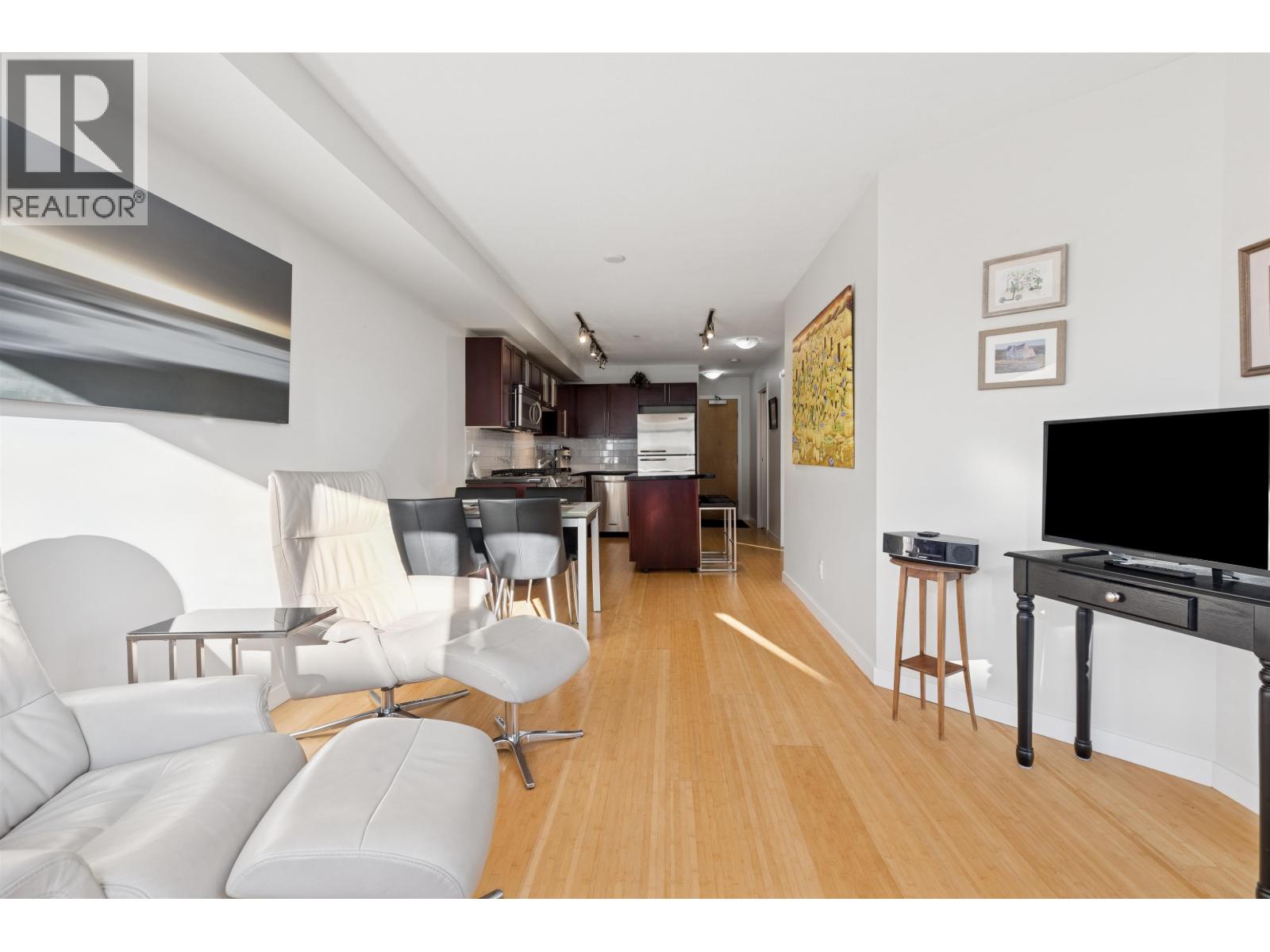 311 122 E 3rd Street, North Vancouver, British Columbia  V7L 1E6 - Photo 17 - R3083134