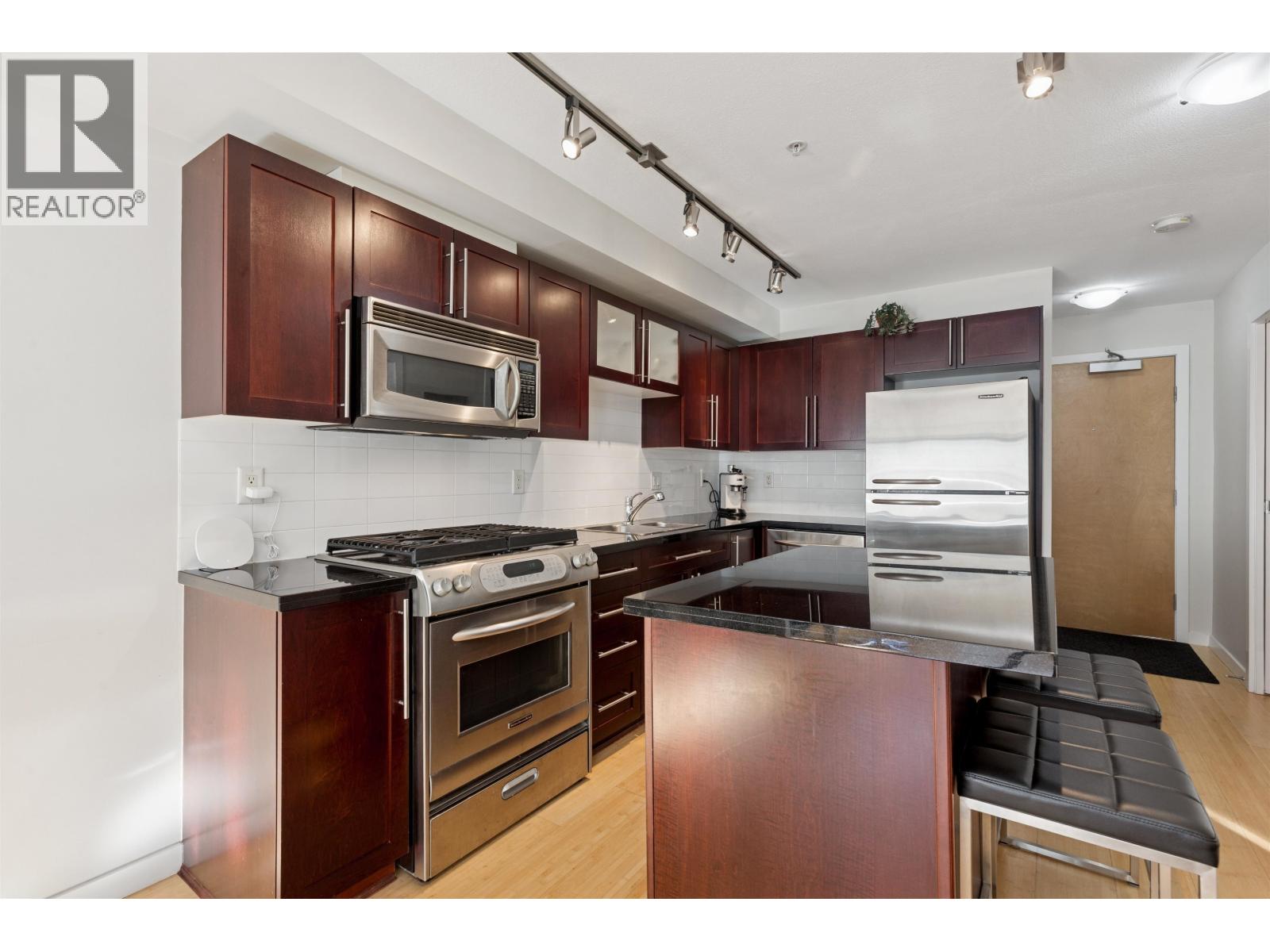 311 122 E 3rd Street, North Vancouver, British Columbia  V7L 1E6 - Photo 7 - R3083134