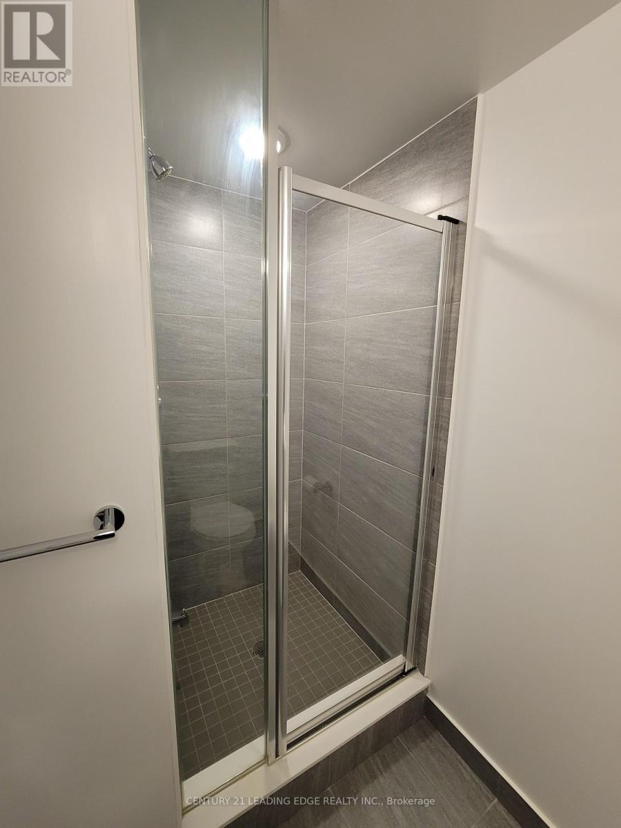 1525 - 275 Village Green Square, Toronto (Agincourt South-Malvern West), Ontario  M1S 0L8 - Photo 2 - E12834928