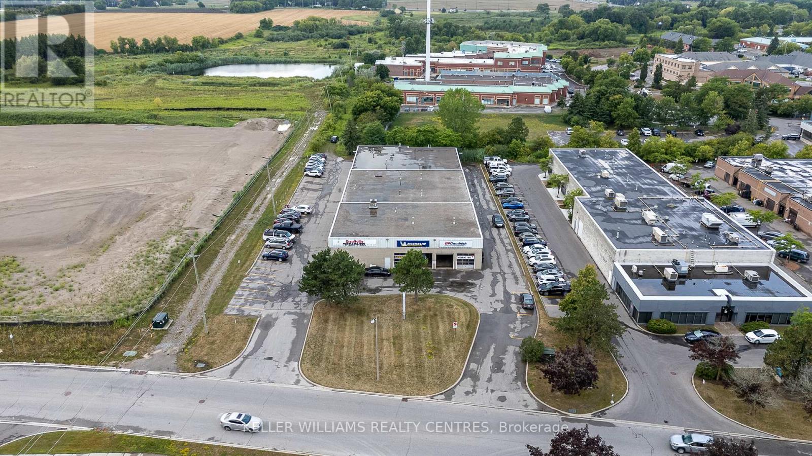 4 - 138 Sandiford Drive, Whitchurch-Stouffville, Ontario  L4A 7X5 - Photo 4 - N12835002