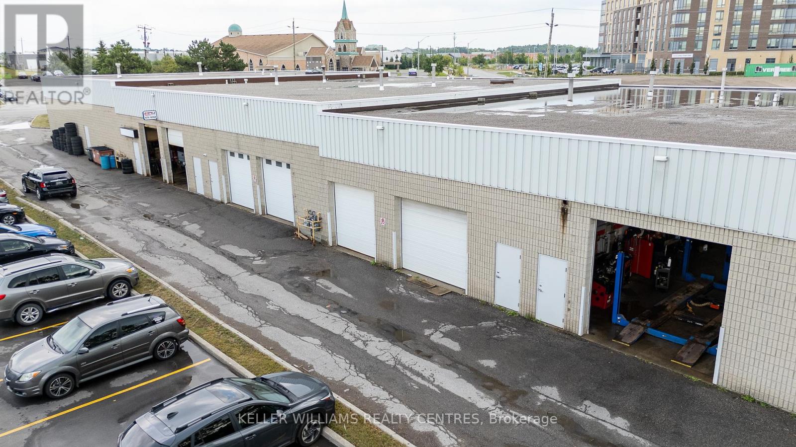 4 - 138 Sandiford Drive, Whitchurch-Stouffville, Ontario  L4A 7X5 - Photo 6 - N12835002