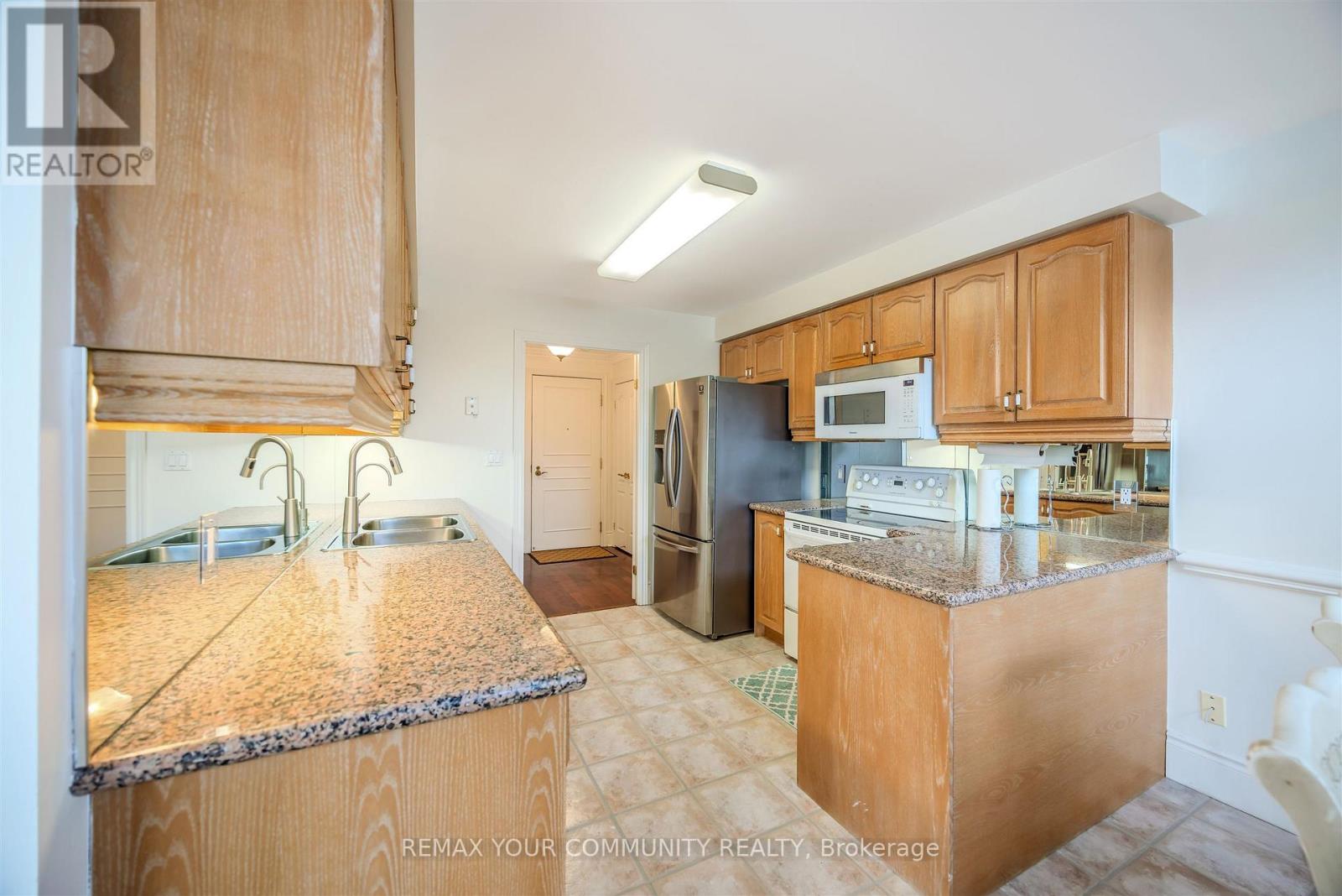 315 - 53 Woodbridge Avenue, Vaughan, Ontario L4L 9K9 - Photo 10 - N12835030