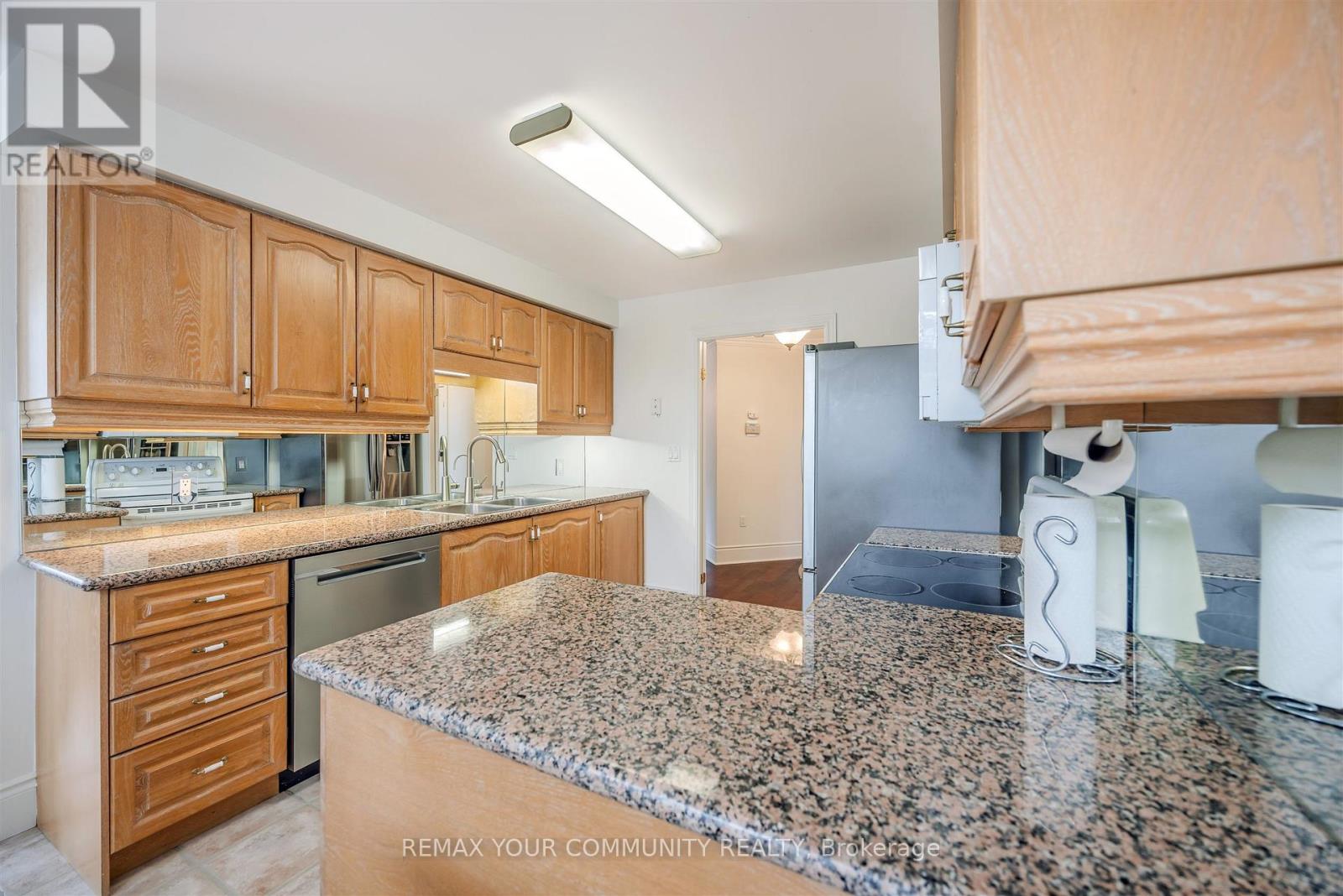 315 - 53 Woodbridge Avenue, Vaughan, Ontario L4L 9K9 - Photo 11 - N12835030