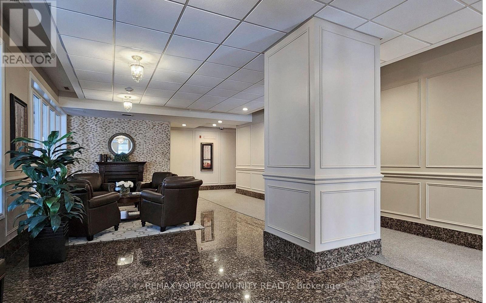 205 - 15450 Yonge Street, Aurora, Ontario  L4G 0K1 - Photo 4 - N12835036