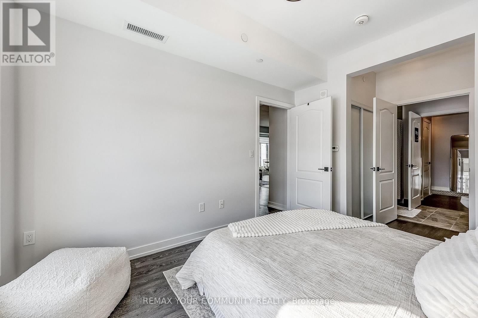 244 - 555 William Graham Drive, Aurora, Ontario  L4G 7C4 - Photo 18 - N12833628