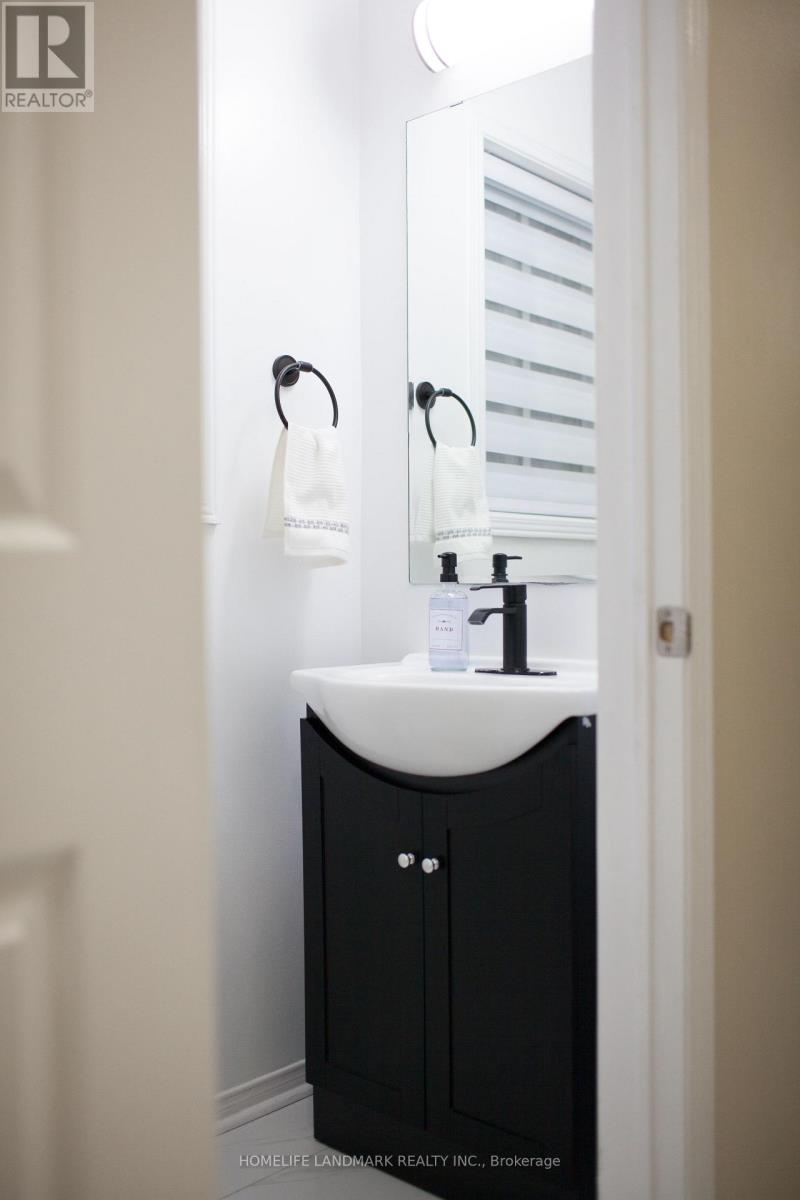 24 Cherryplum Way, Brampton, Ontario  L6S 6J4 - Photo 33 - W12832106