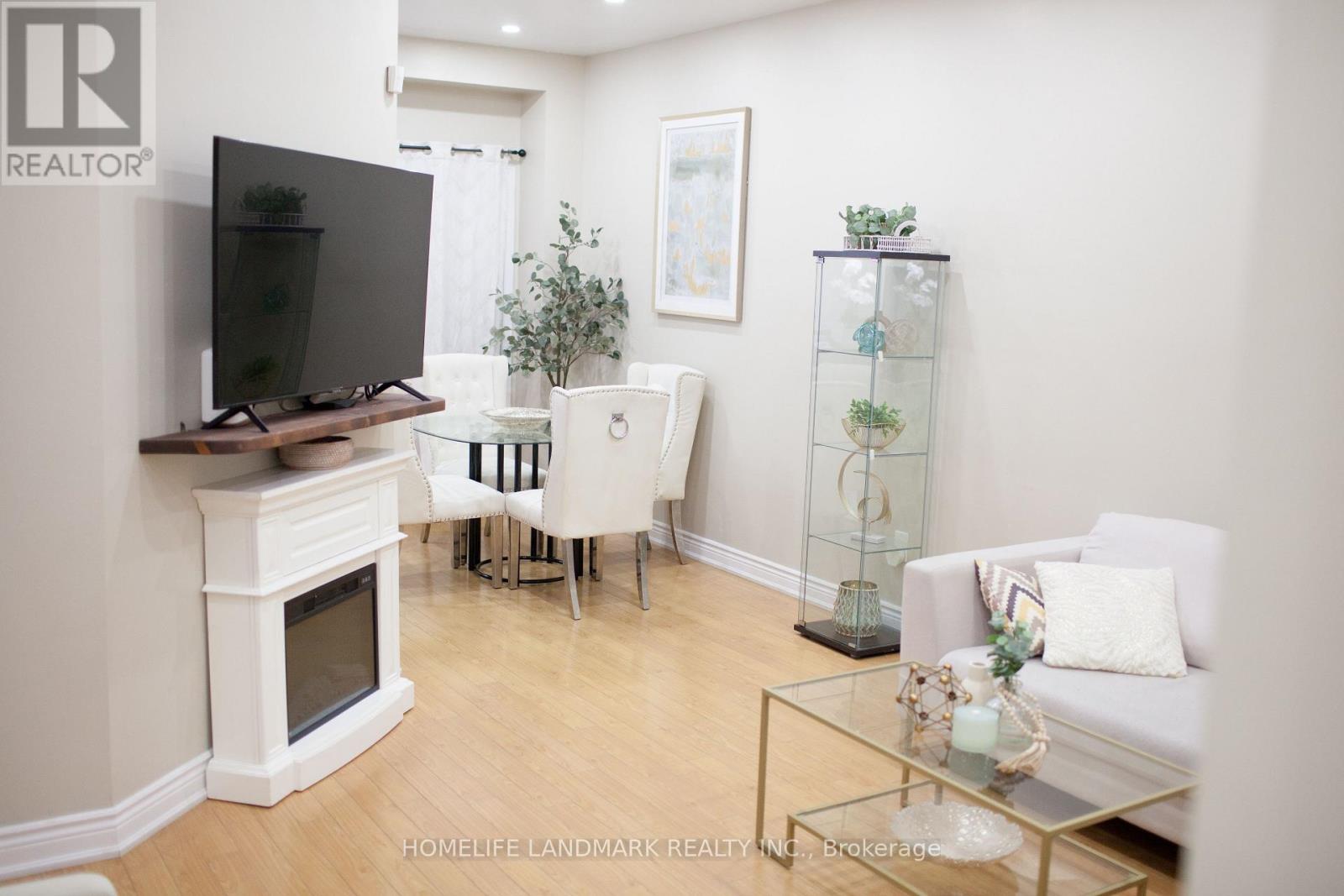 24 Cherryplum Way, Brampton, Ontario  L6S 6J4 - Photo 7 - W12832106