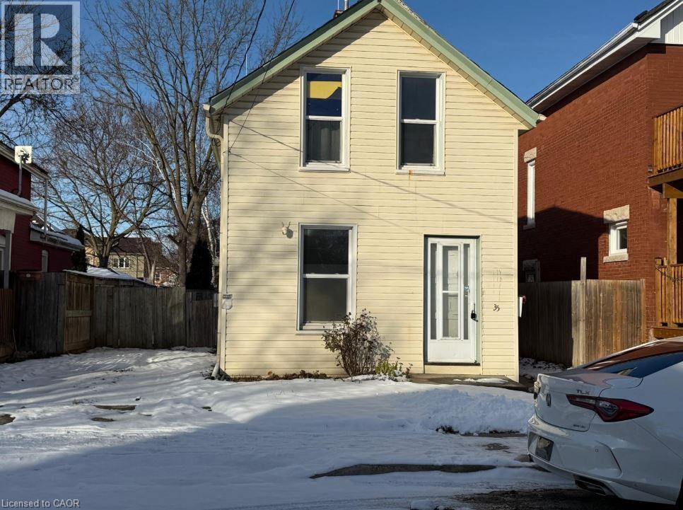 35 PARK Avenue, Brantford, Ontario