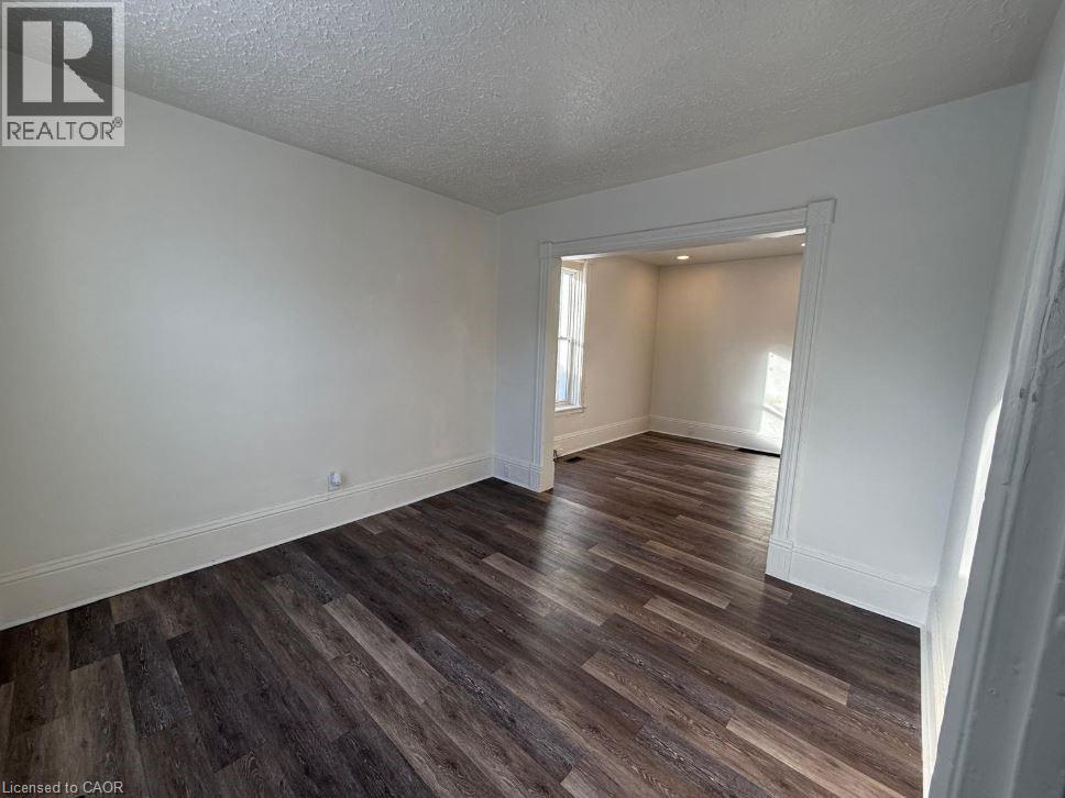 35 Park Avenue, Brantford, Ontario  N3S 5H2 - Photo 2 - 40808756