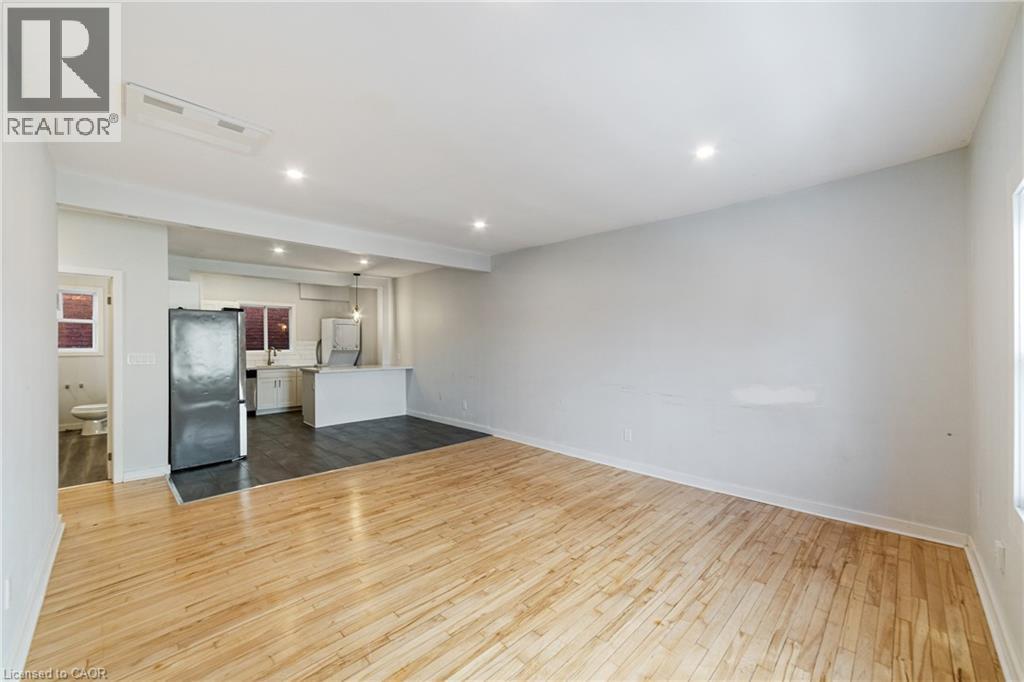 208 Mary Street, Hamilton, Ontario  L8L 4V8 - Photo 9 - 40808743