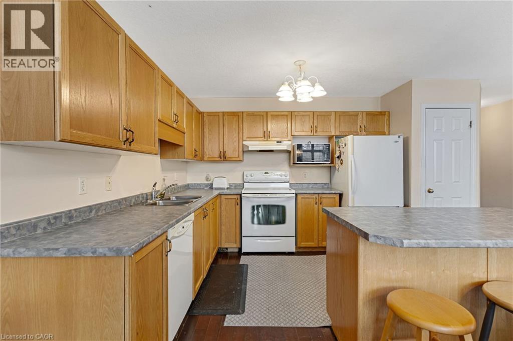 25 Bankside Drive Unit# 2, Kitchener, Ontario  N2N 3M6 - Photo 8 - 40808300