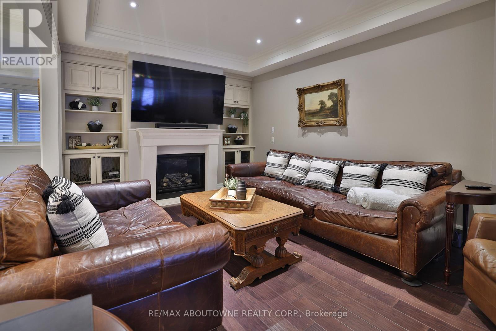 390 Seaton Drive, Oakville, Ontario  L6L 3Y2 - Photo 14 - W12834934