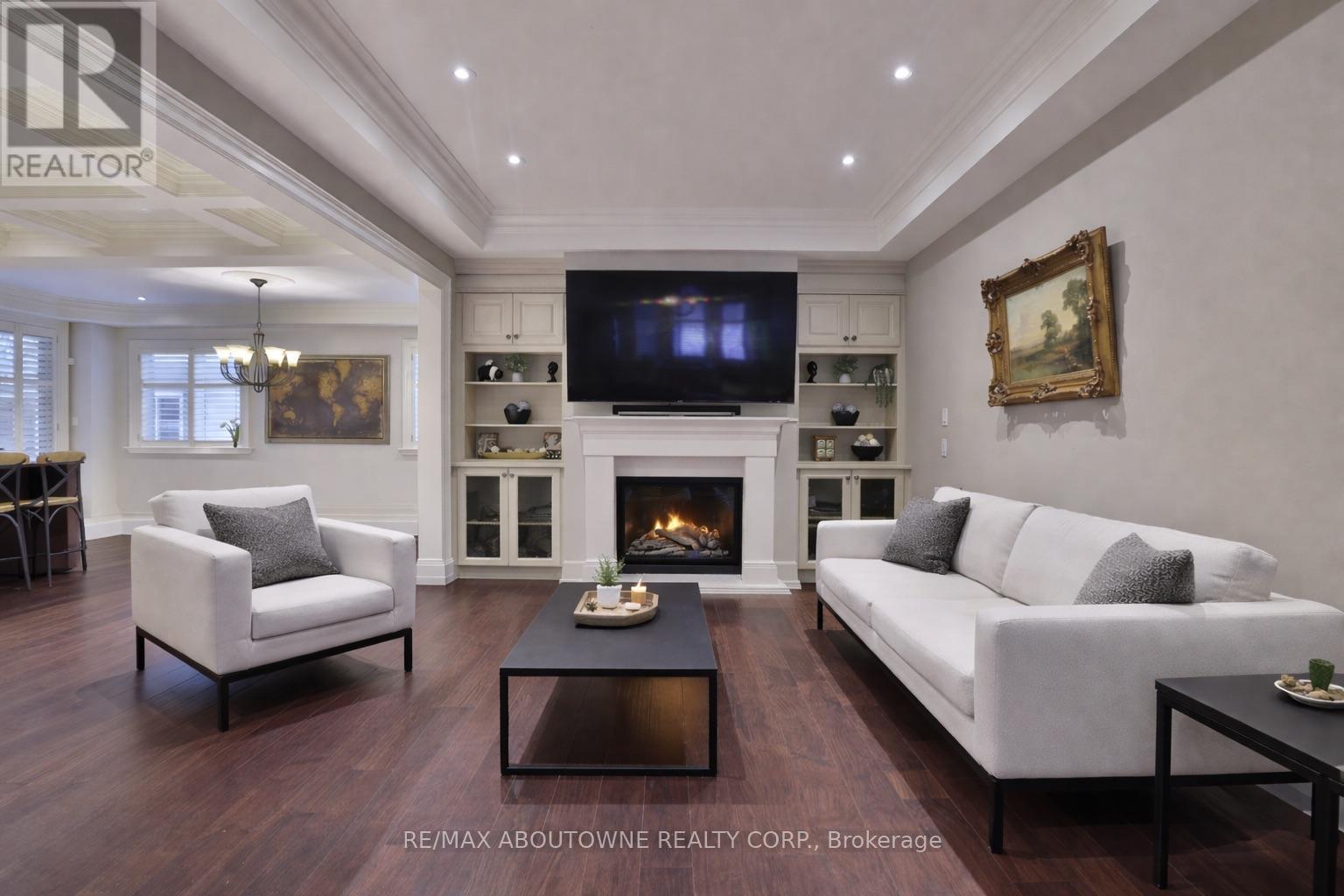 390 Seaton Drive, Oakville, Ontario  L6L 3Y2 - Photo 15 - W12834934