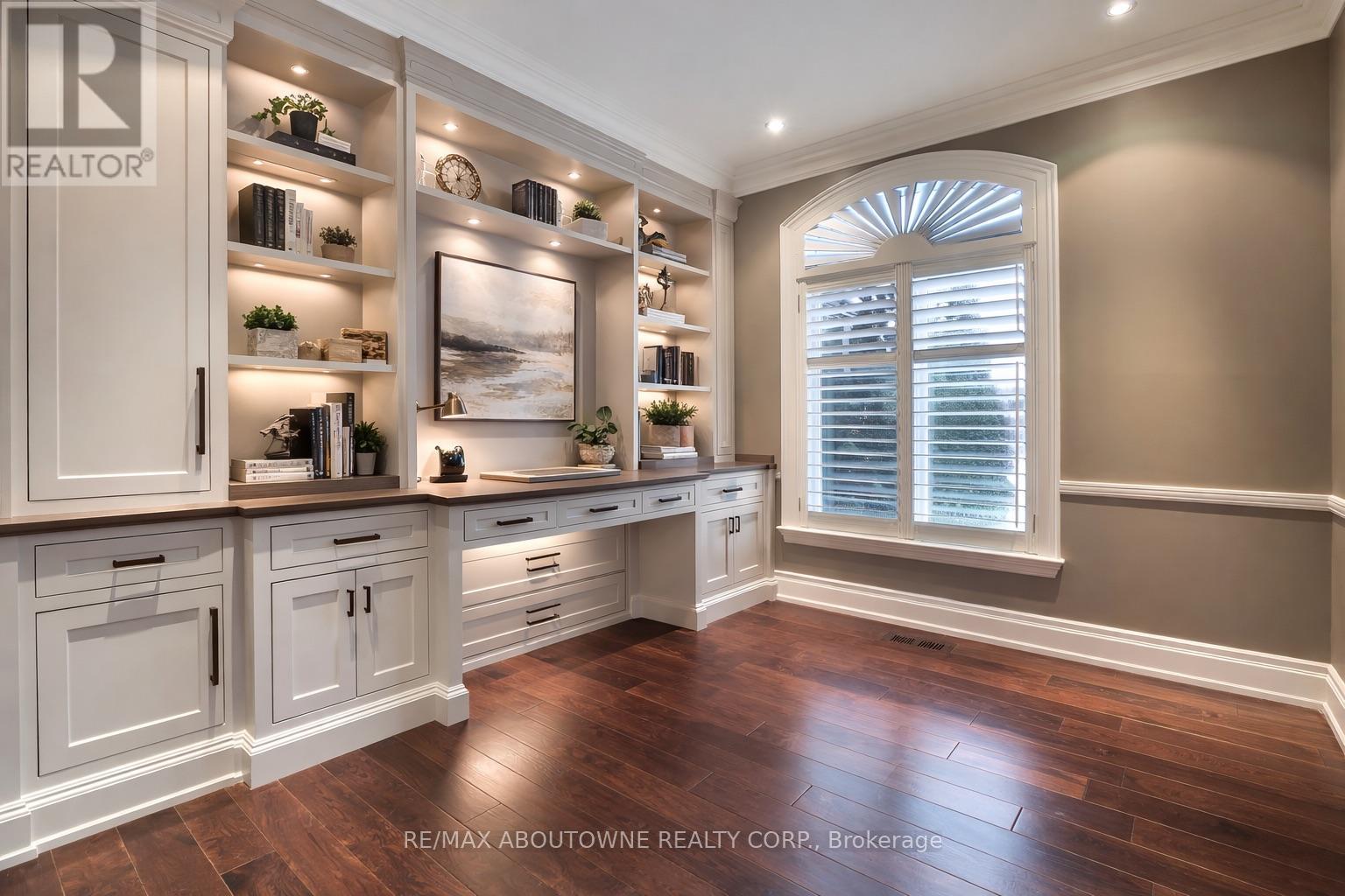 390 Seaton Drive, Oakville, Ontario  L6L 3Y2 - Photo 20 - W12834934