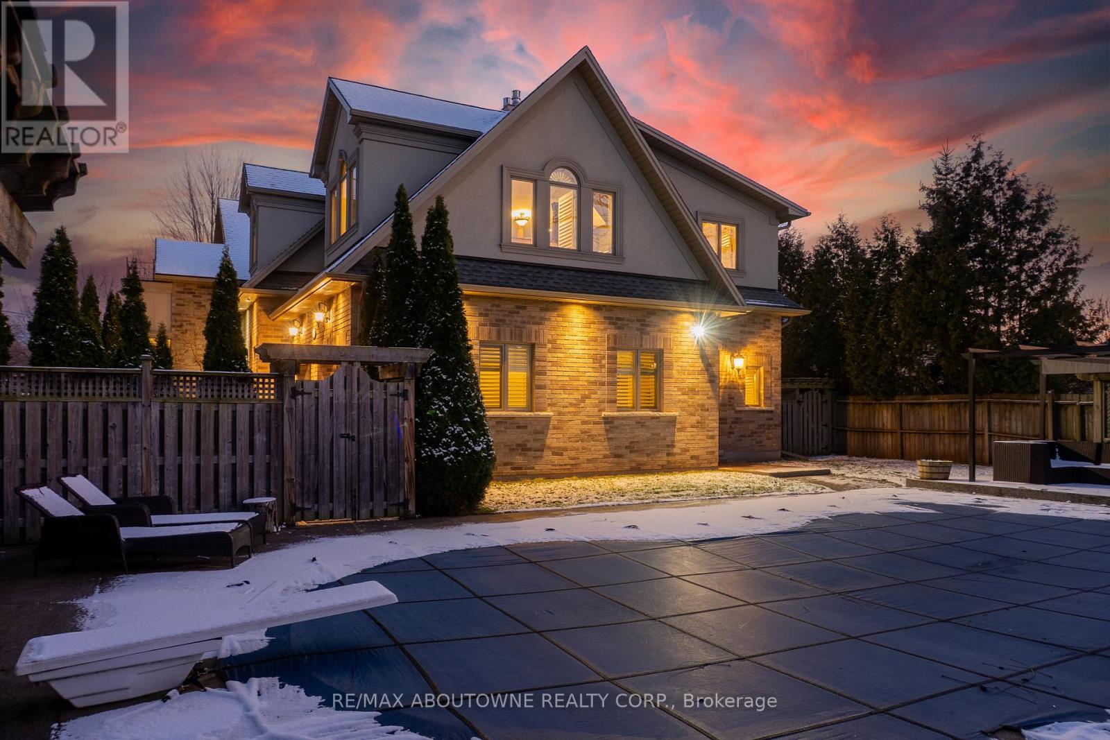 390 Seaton Drive, Oakville, Ontario  L6L 3Y2 - Photo 43 - W12834934