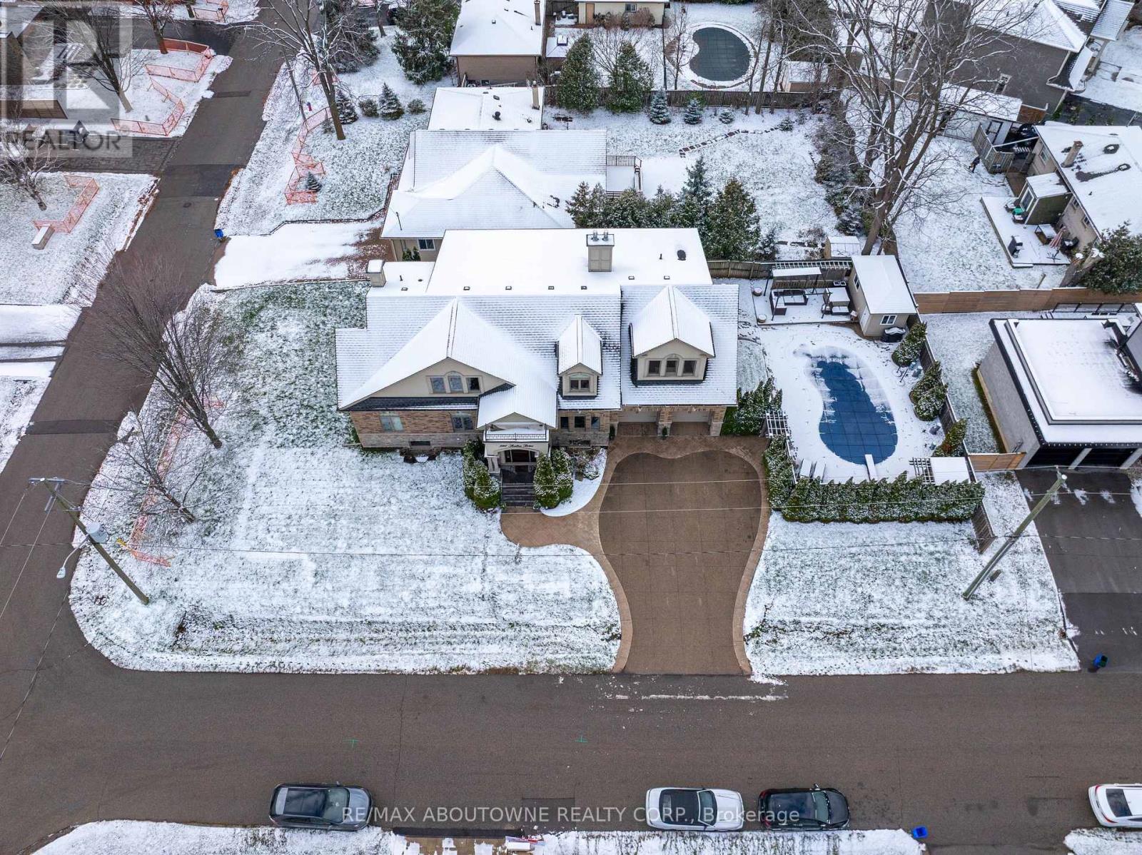 390 Seaton Drive, Oakville, Ontario  L6L 3Y2 - Photo 50 - W12834934