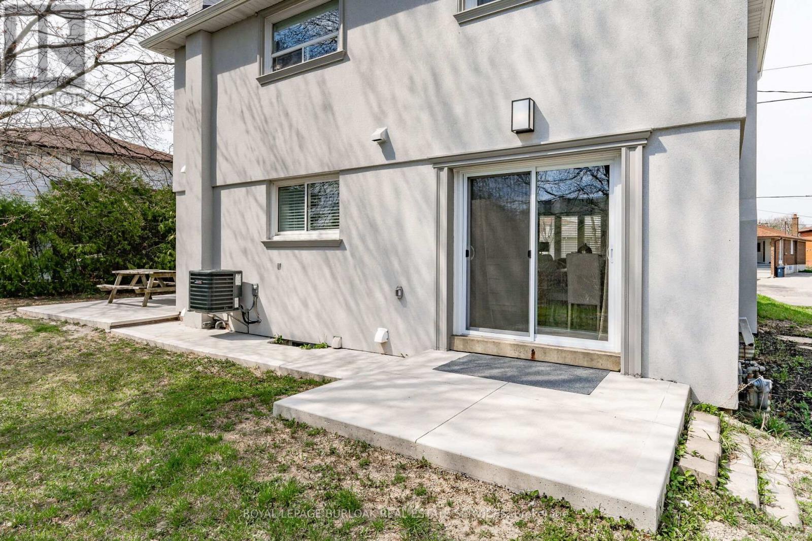 83 Shendale Drive, Toronto, Ontario  M9W 2B6 - Photo 30 - W12834974