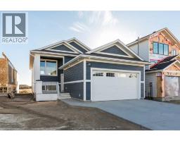 566 Malahat Green W, Lethbridge, Alberta