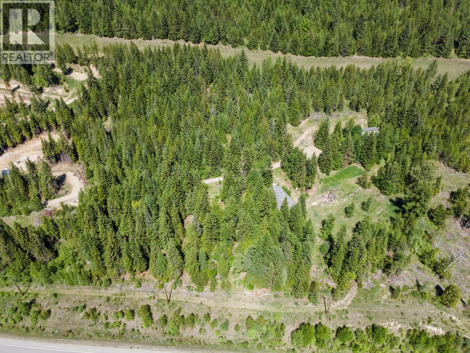 7034 3 Highway, Kitchener, British Columbia  V0B 1W1 - Photo 6 - 10350211