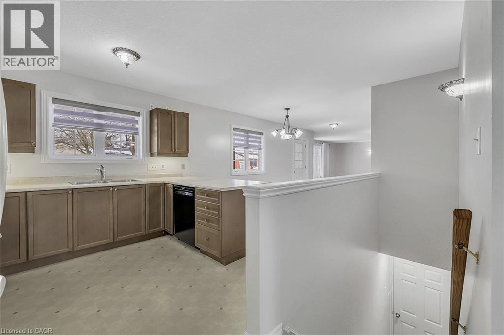 725 Binning Street W, Listowel, Ontario  N4W 1H3 - Photo 9 - 40806942