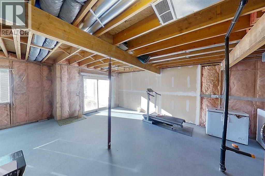 317 Sandringham Road Nw, Calgary, Alberta  T3K 3Z1 - Photo 30 - A2285975