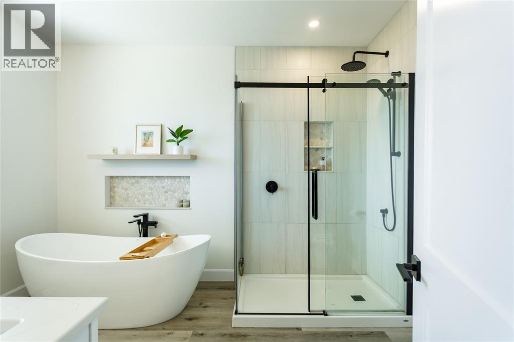 3591 Mia Lane, Plympton-Wyoming, Ontario  N0N 1E0 - Photo 19 - 26004104