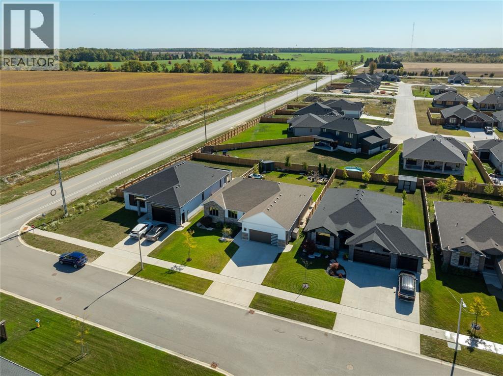 3591 Mia Lane, Plympton-Wyoming, Ontario  N0N 1E0 - Photo 42 - 26004104