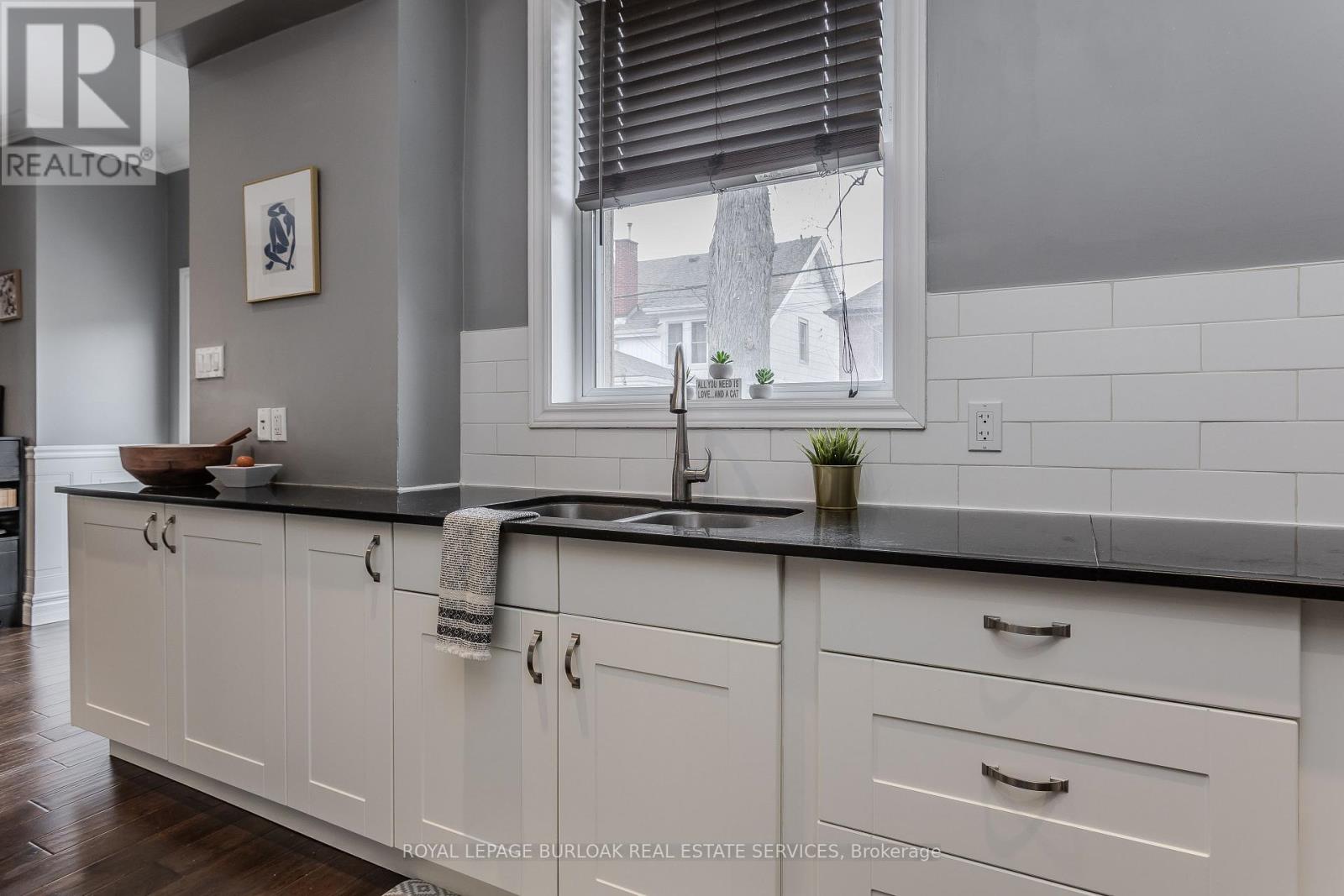 8 Mapleside Avenue, Hamilton, Ontario  L8P 3Y5 - Photo 14 - X12834968