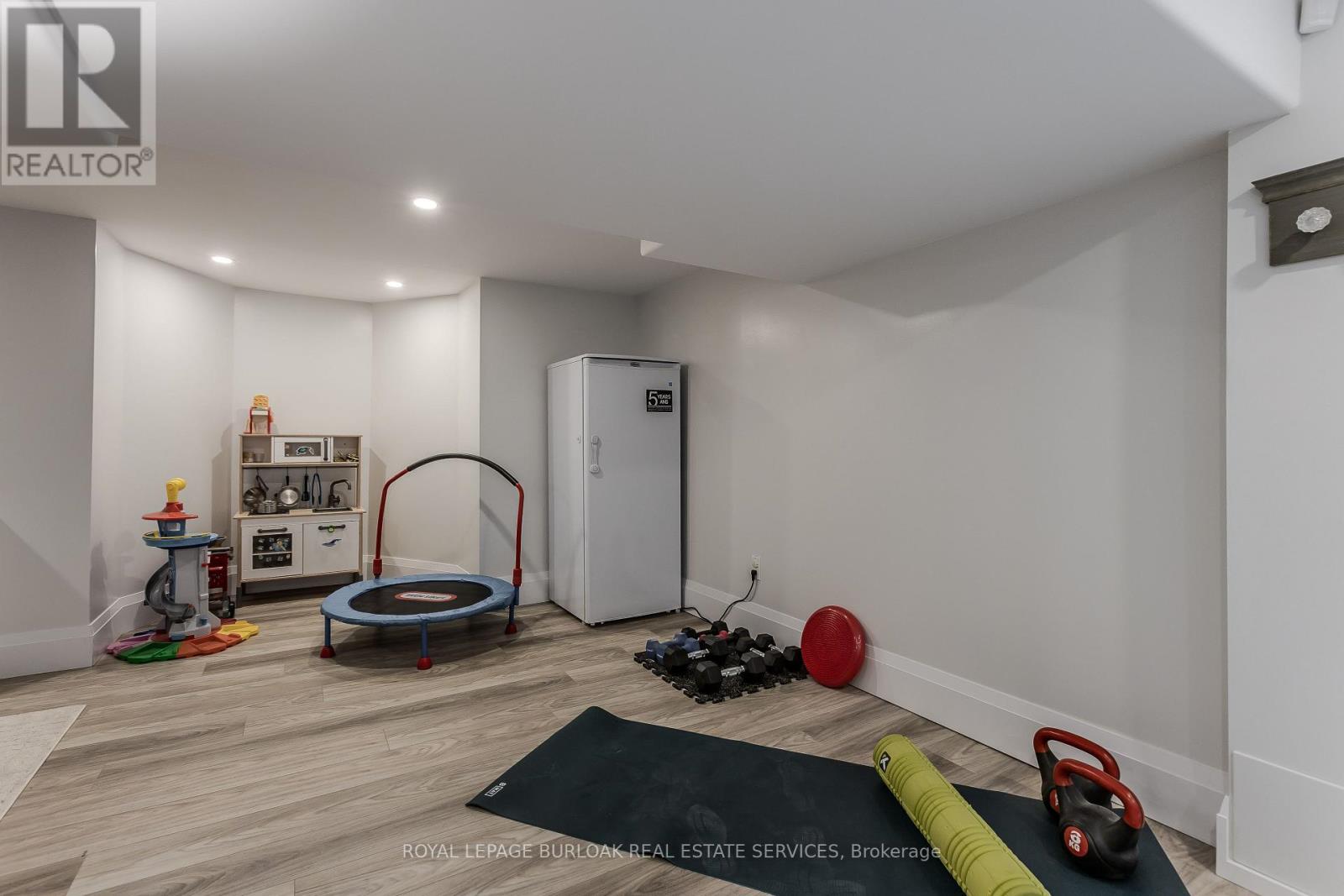 8 Mapleside Avenue, Hamilton, Ontario  L8P 3Y5 - Photo 32 - X12834968