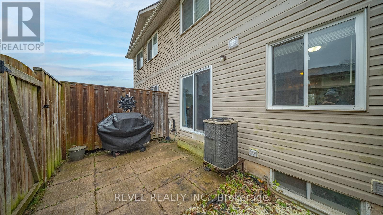 24 - 120 Dudhope Avenue, Cambridge, Ontario N1R 4T7 - Photo 25 - X12834998