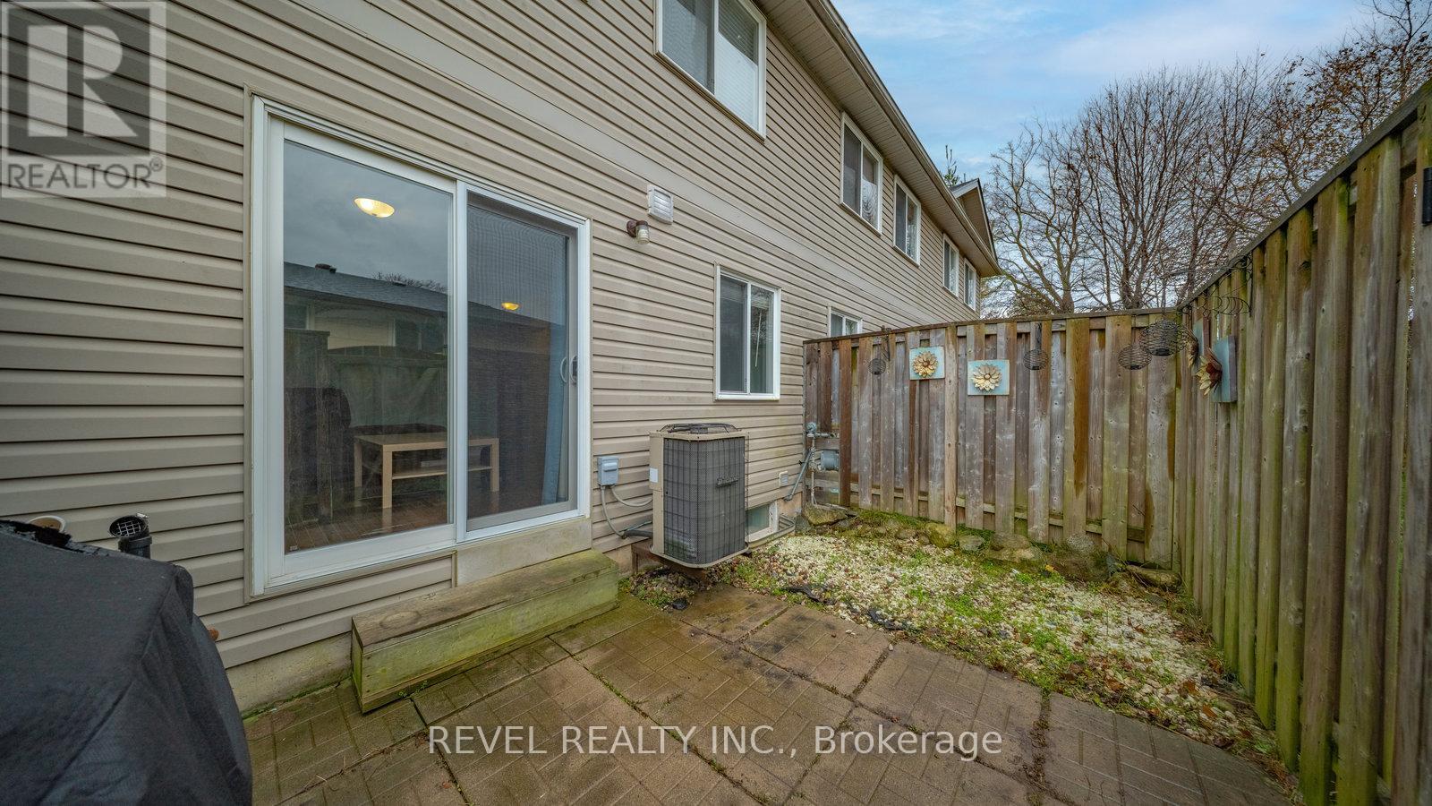 24 - 120 Dudhope Avenue, Cambridge, Ontario N1R 4T7 - Photo 26 - X12834998