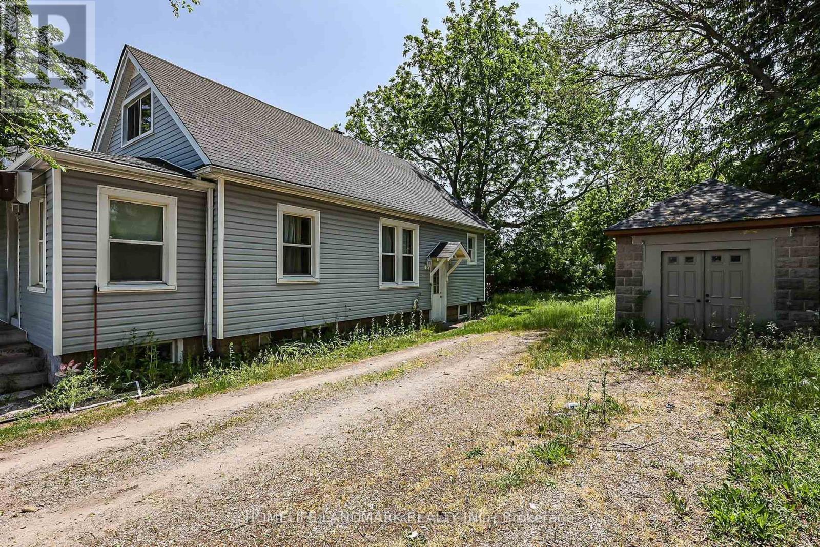 5802 North Street N, Niagara Falls, Ontario  L2G 1J6 - Photo 11 - X12835018