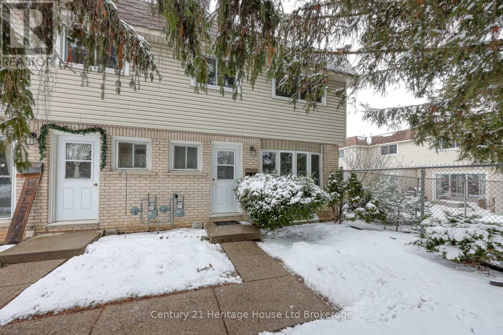 4 - 85 Springbank Avenue, Woodstock, Ontario  N4S 7P7 - Photo 3 - X12835080