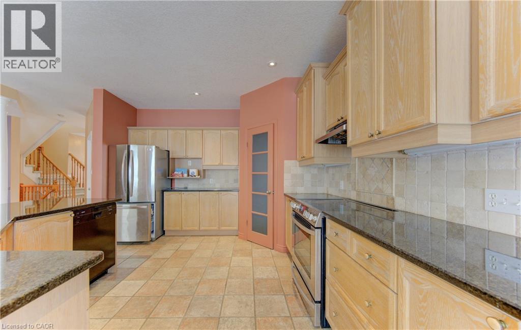 603 Salzburg Drive, Waterloo, Ontario  N2V 2L5 - Photo 13 - 40808780