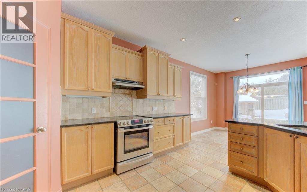 603 Salzburg Drive, Waterloo, Ontario  N2V 2L5 - Photo 15 - 40808780