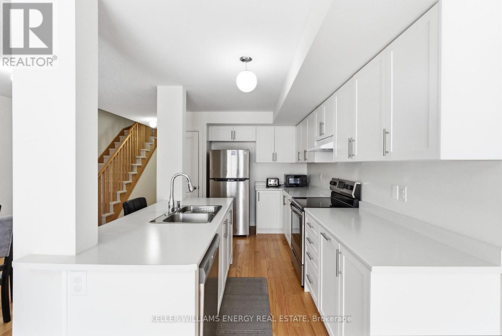 133 Sailors Landing, Clarington, Ontario  L1C 7G4 - Photo 6 - E12835084