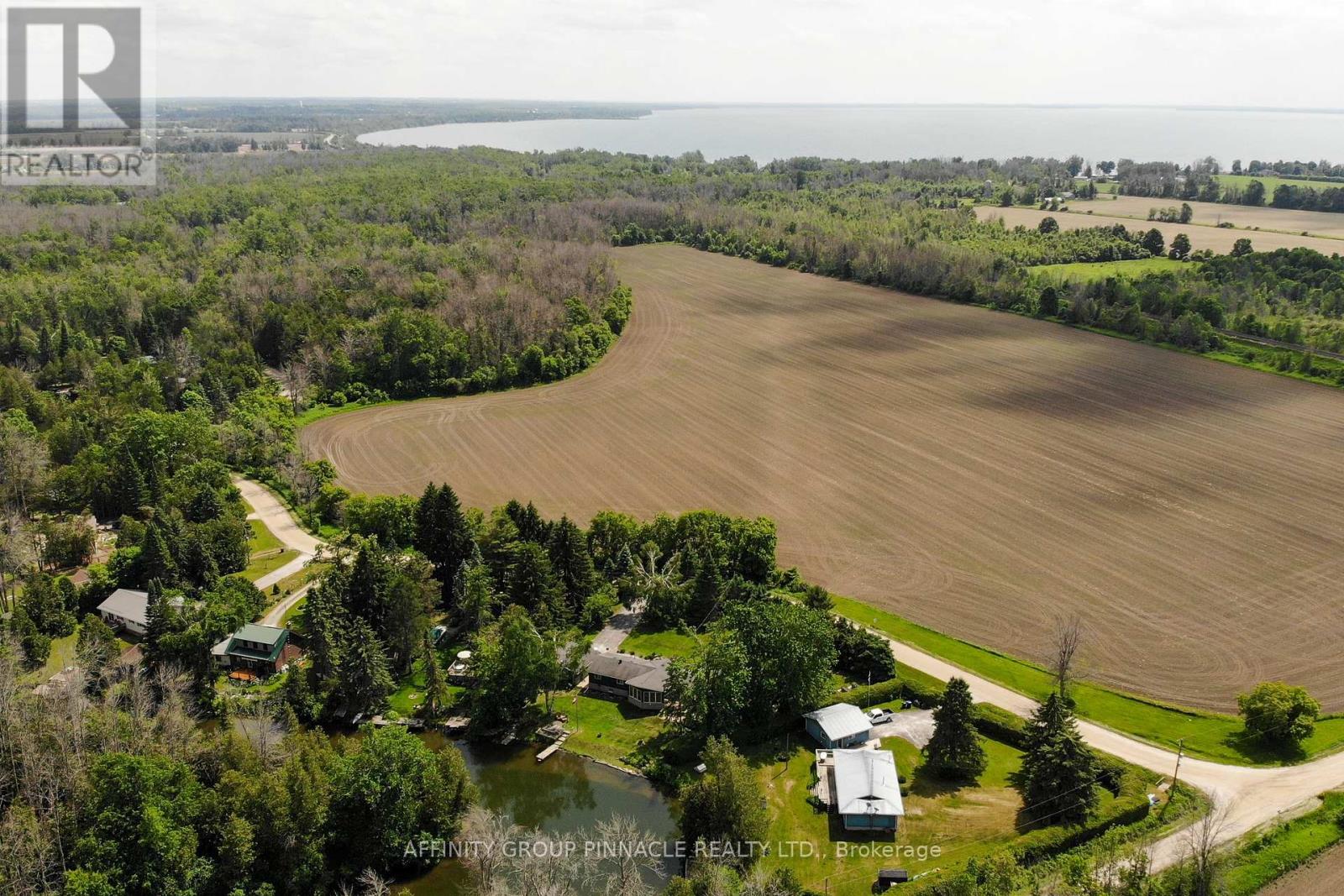 1385 Furniss Drive, Ramara (Brechin), Ontario  L0K 1B0 - Photo 10 - S12835290