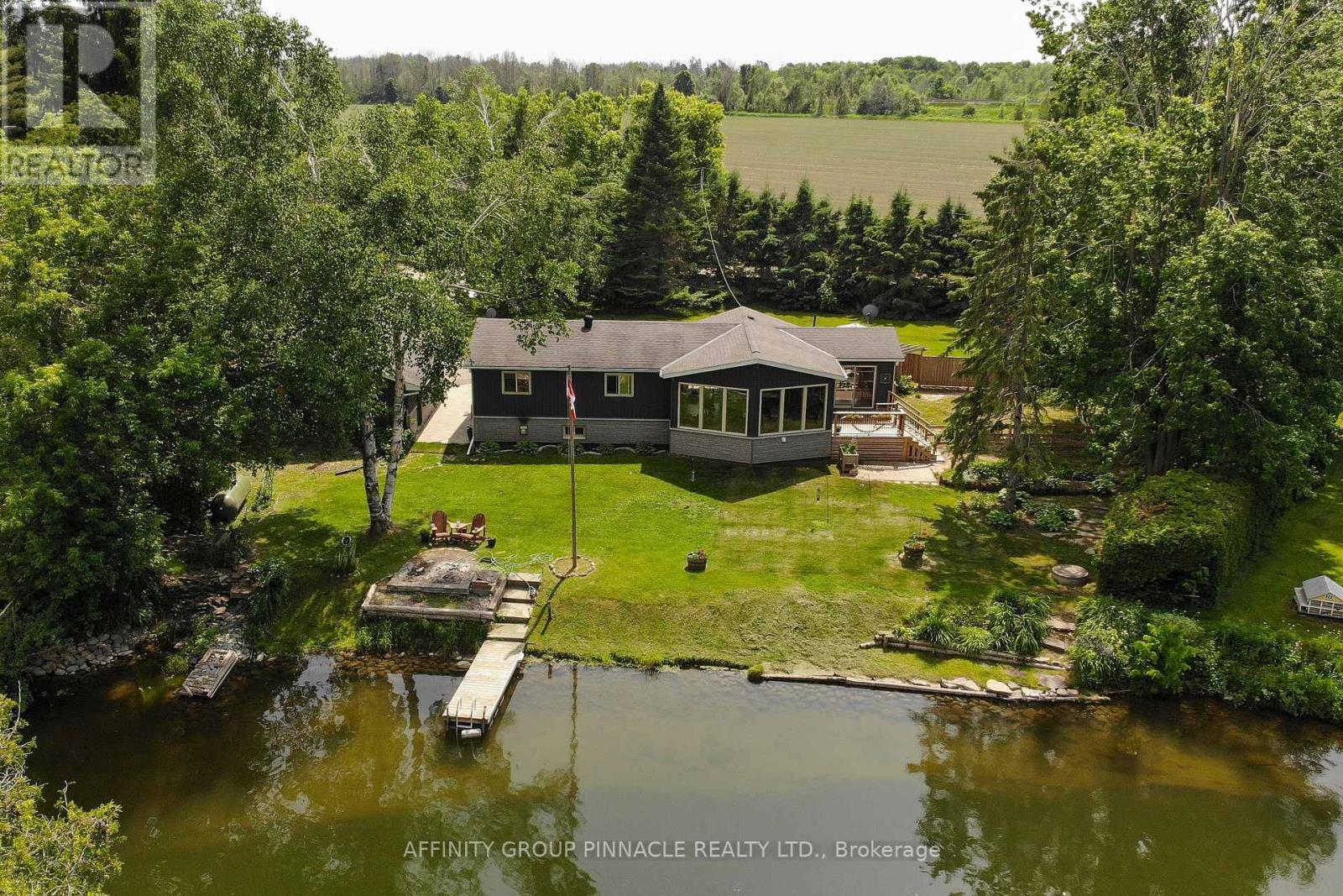 1385 Furniss Drive, Ramara (Brechin), Ontario  L0K 1B0 - Photo 11 - S12835290