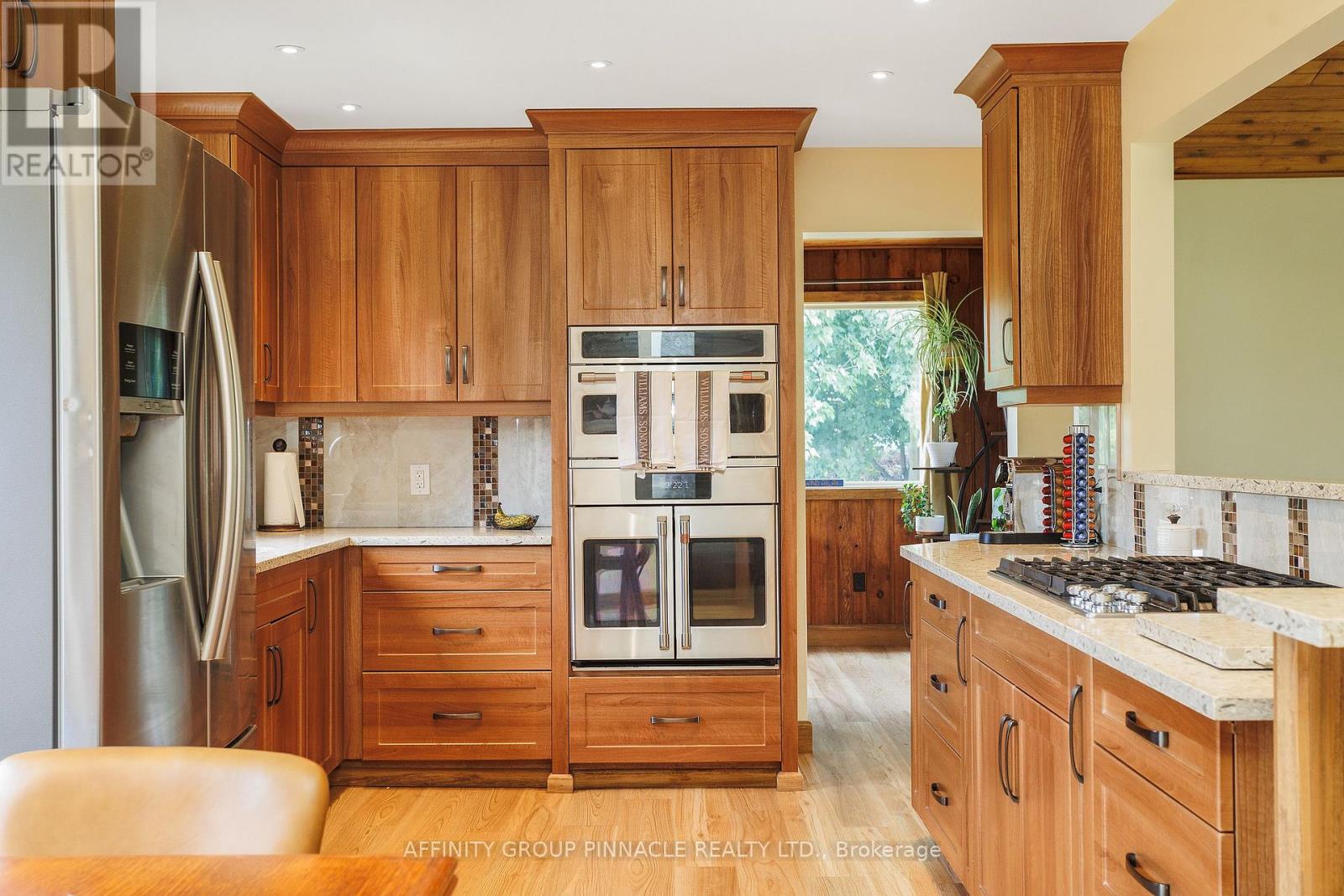 1385 Furniss Drive, Ramara (Brechin), Ontario  L0K 1B0 - Photo 14 - S12835290