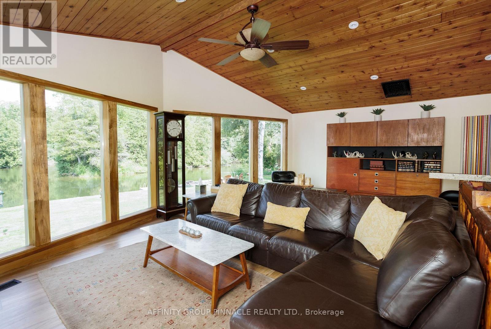 1385 Furniss Drive, Ramara (Brechin), Ontario  L0K 1B0 - Photo 18 - S12835290