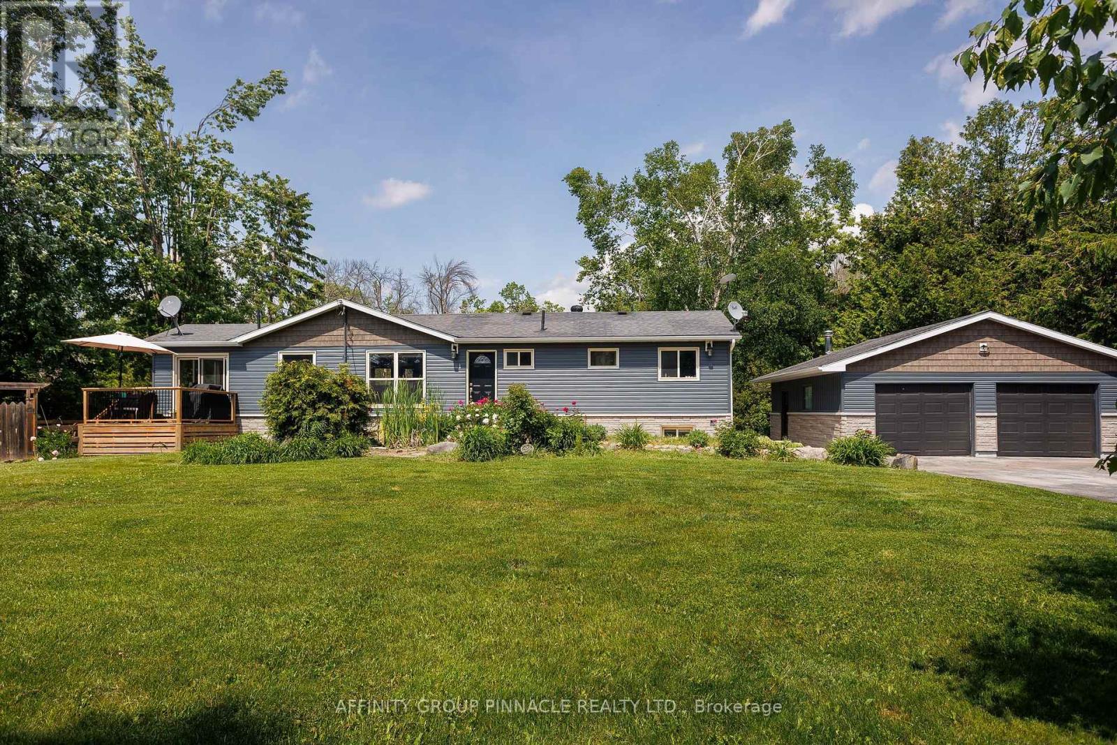 1385 Furniss Drive, Ramara (Brechin), Ontario  L0K 1B0 - Photo 2 - S12835290