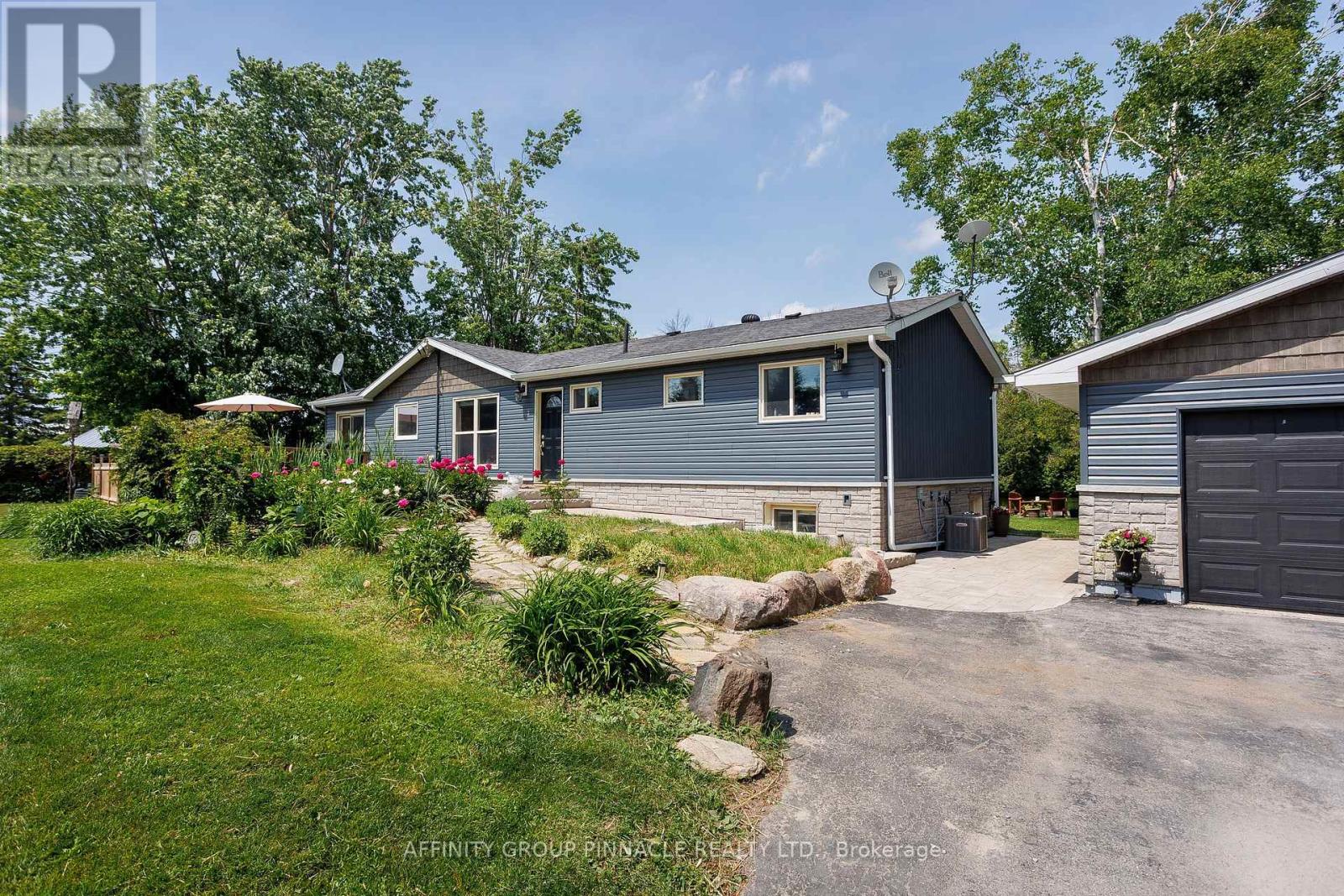 1385 Furniss Drive, Ramara (Brechin), Ontario  L0K 1B0 - Photo 4 - S12835290