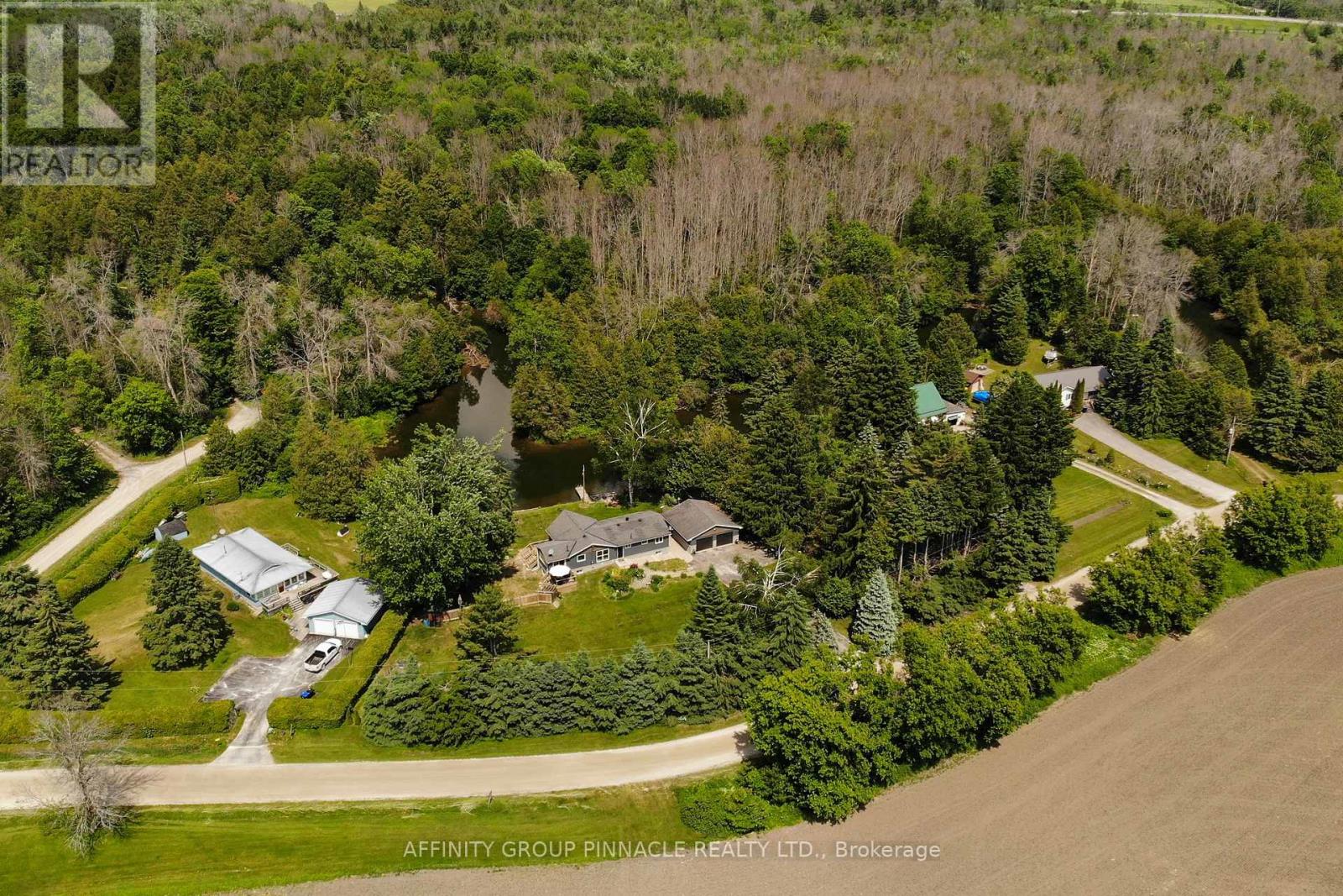 1385 Furniss Drive, Ramara (Brechin), Ontario  L0K 1B0 - Photo 9 - S12835290