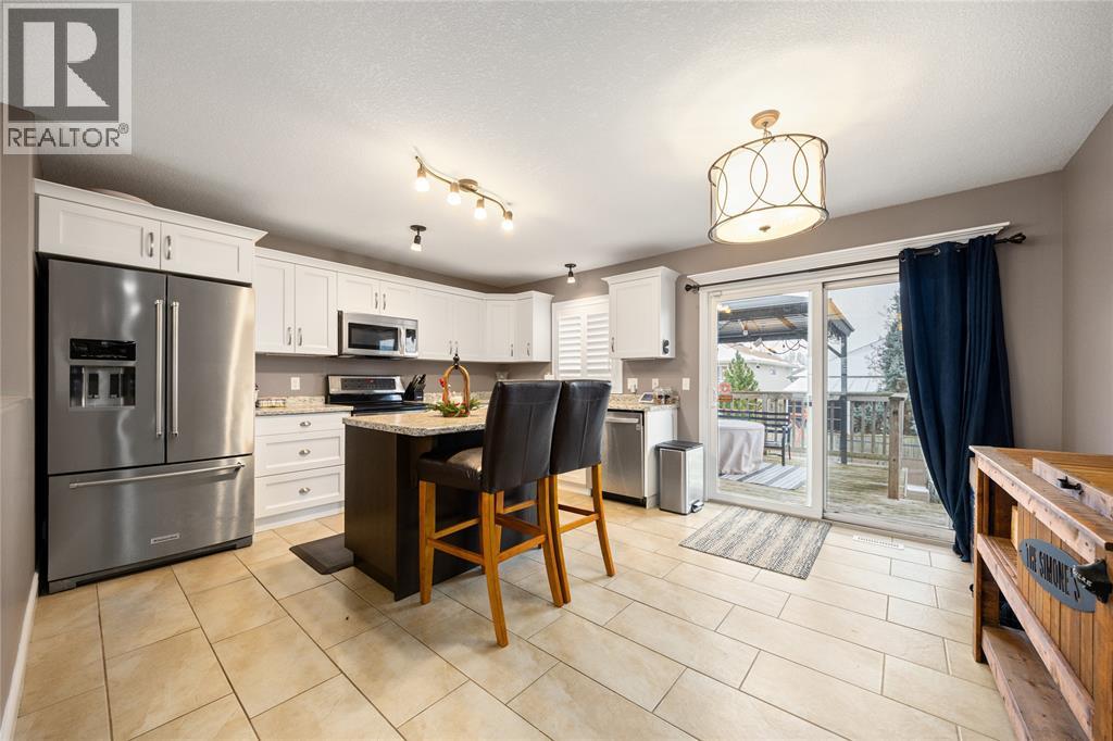 4015 Rosemount Drive, Petrolia, Ontario  N0N 1R0 - Photo 13 - 25031183