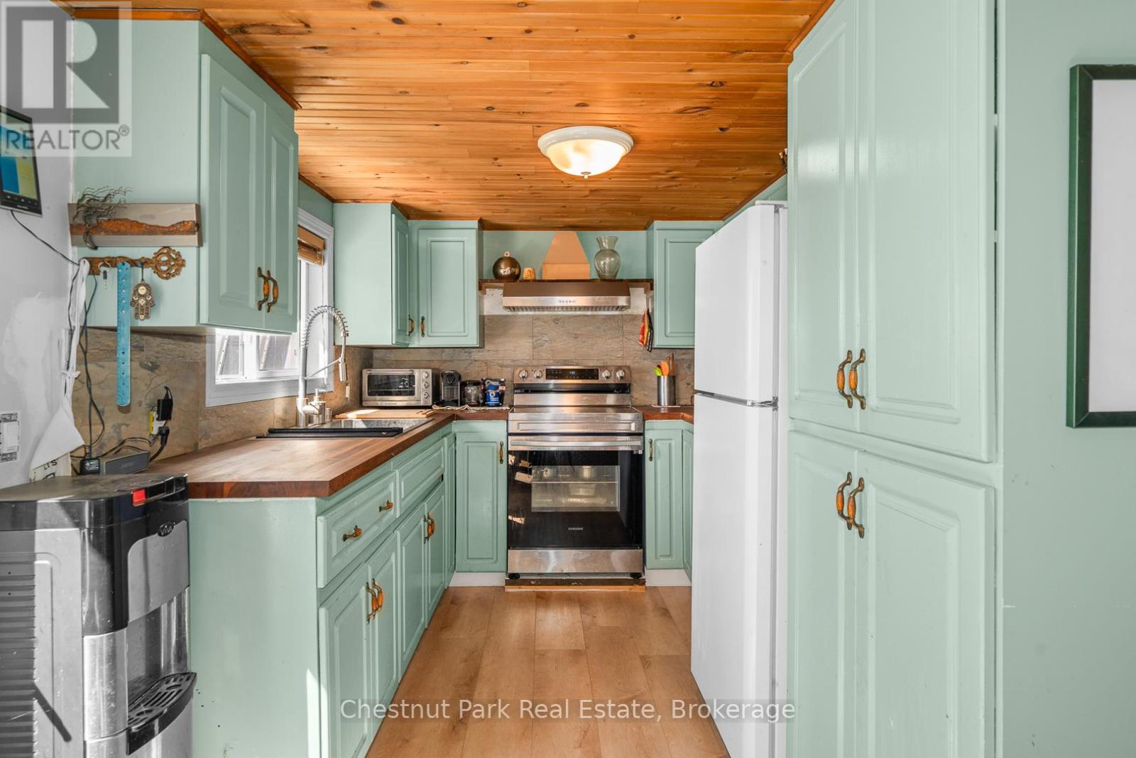 1190 Hekkla Road, Muskoka Lakes, Ontario  P0C 1J0 - Photo 15 - X12835060